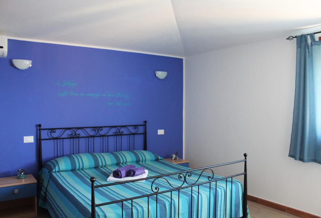 B&B L'Alba Nel Golfo กัสเตลซาร์โด ห้อง รูปภาพ